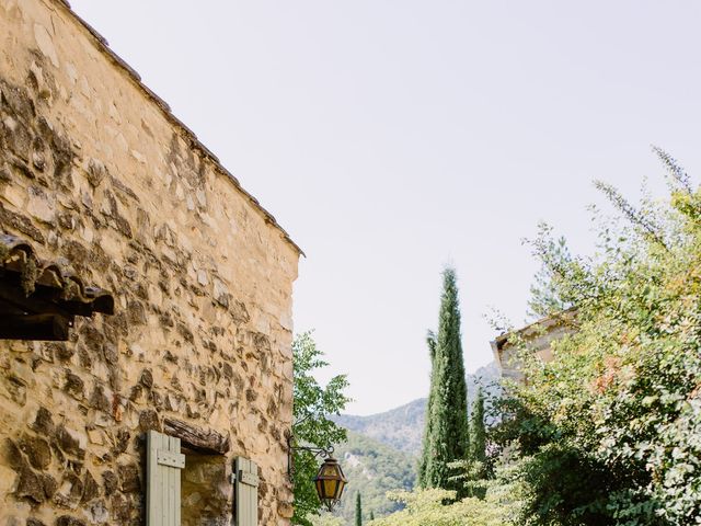 Le mariage de Hippolyte et Zoé à Nyons, Drôme 4