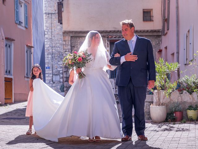 Le mariage de Julien et Manon à Bouyon, Alpes-Maritimes 3