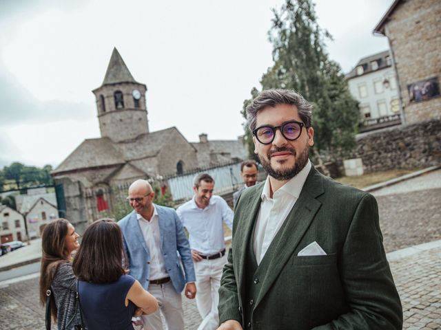 Le mariage de Karim et Eva à Nasbinals, Lozère 2