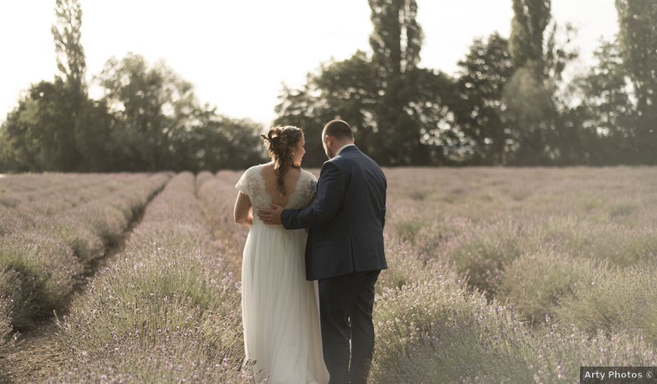 Le mariage de Thierry et Aurélie à Mezel, Puy-de-Dôme