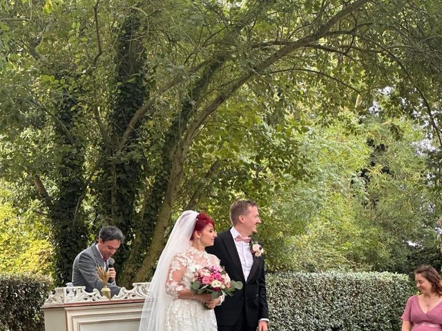 Le mariage de Denis et Aurelie à Fontenay-en-Vexin, Eure 3