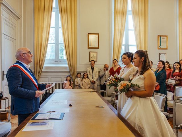 Le mariage de Marine et Léa à Berrie, Vienne 15