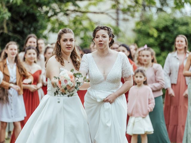 Le mariage de Marine et Léa à Berrie, Vienne 45