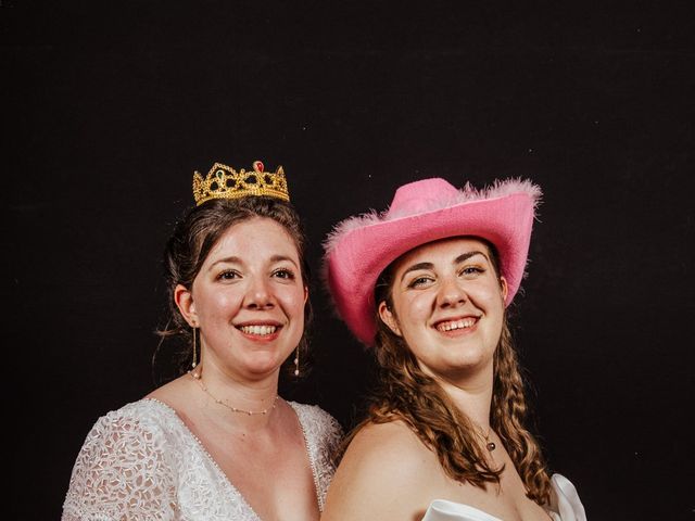 Le mariage de Marine et Léa à Berrie, Vienne 54
