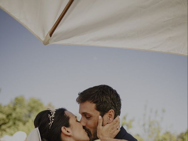 Le mariage de Romain et Laura à Laudun-l'Ardoise, Gard 33