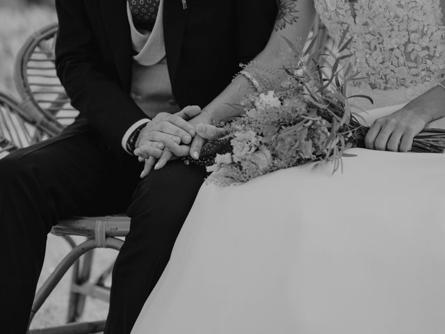 Le mariage de Romain et Laura à Laudun-l'Ardoise, Gard 35