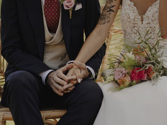 Le mariage de Romain et Laura à Laudun-l'Ardoise, Gard 43