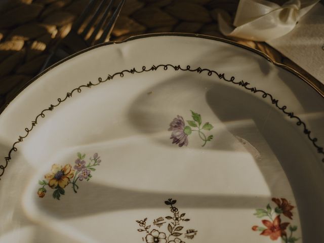 Le mariage de Romain et Laura à Laudun-l'Ardoise, Gard 69