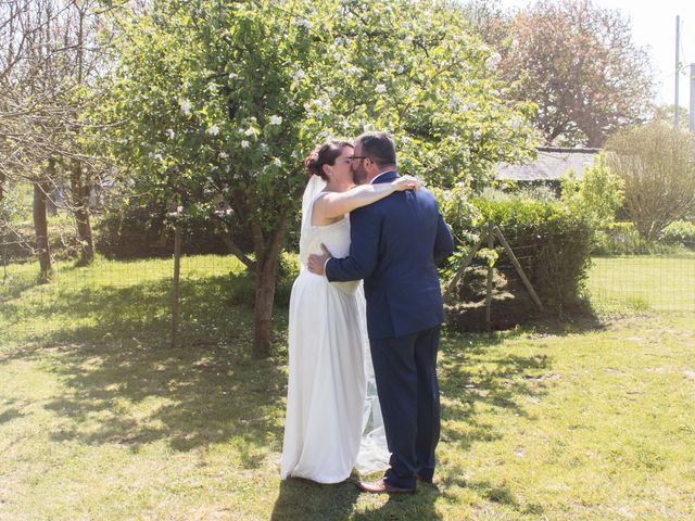 Le mariage de Robin et Marine à Le Mesnil, Manche 21