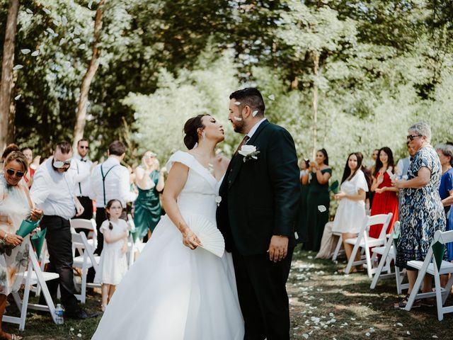 Le mariage de Guylain et Inès à Saint-Thomas-en-Royans, Drôme 39