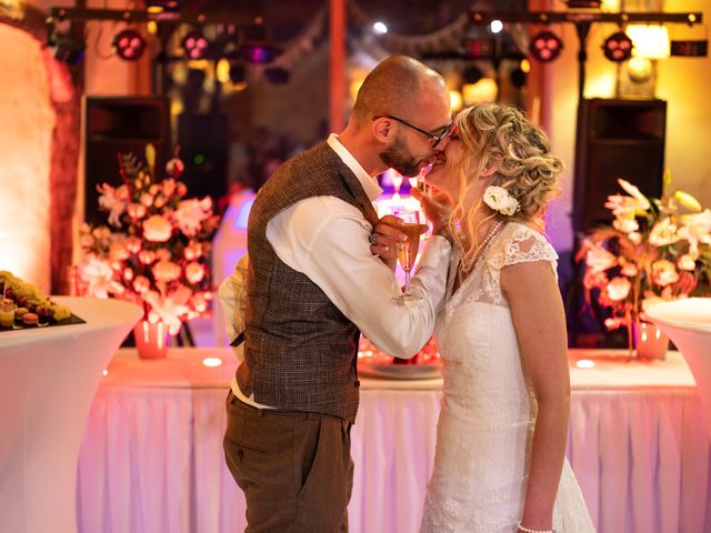 Le mariage de Tony et Sandra à Cailly, Seine-Maritime 35