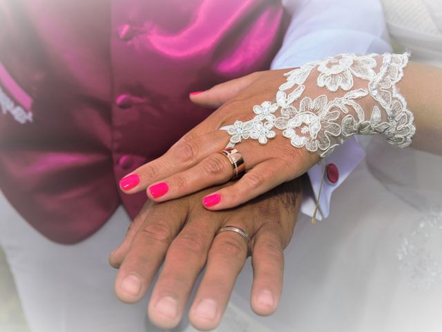 Le mariage de Boris et Sandrine à Mérindol, Vaucluse 24