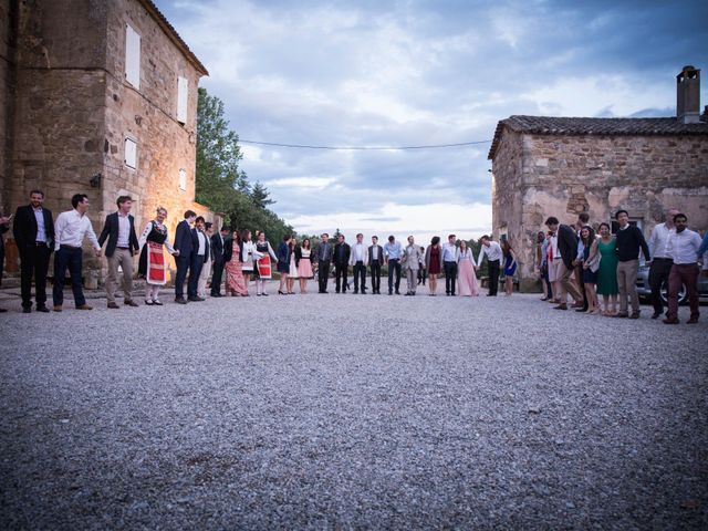 Le mariage de Guillaume et Galina à Lodève, Hérault 56