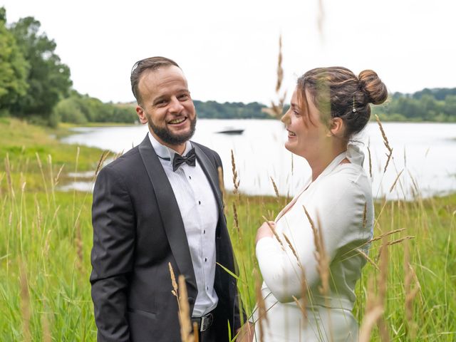 Le mariage de Marie et Hamdi à Salles-Curan, Aveyron 3