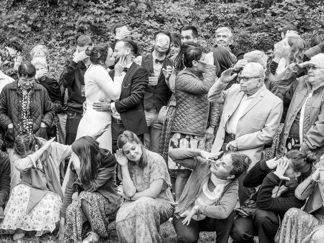 Le mariage de Marie et Hamdi à Salles-Curan, Aveyron 23