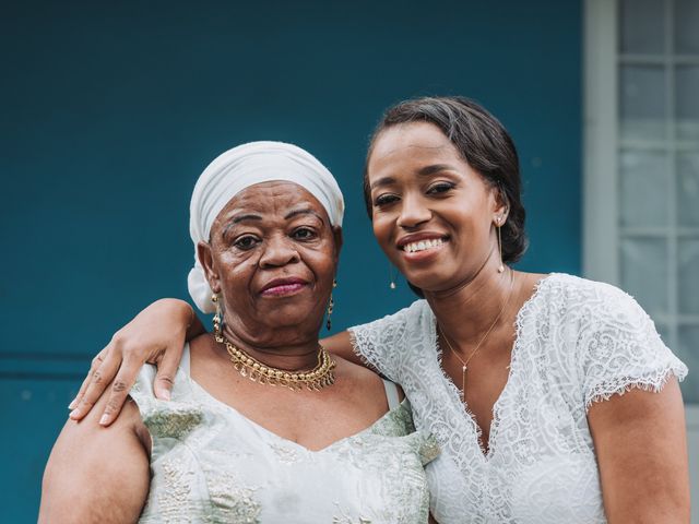 Le mariage de Gabriel et Nadjati à Saint-Pierre, La Réunion 24