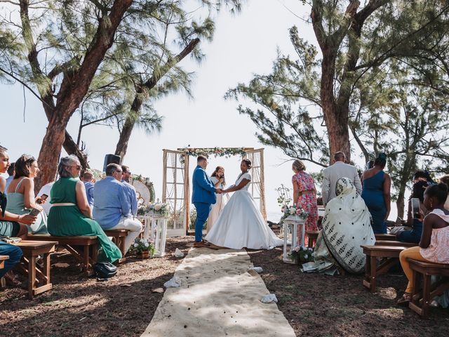 Le mariage de Gabriel et Nadjati à Saint-Pierre, La Réunion 41