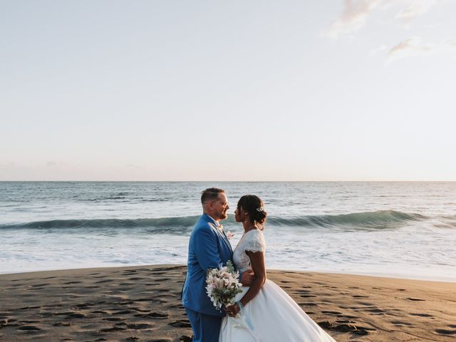 Le mariage de Gabriel et Nadjati à Saint-Pierre, La Réunion 60