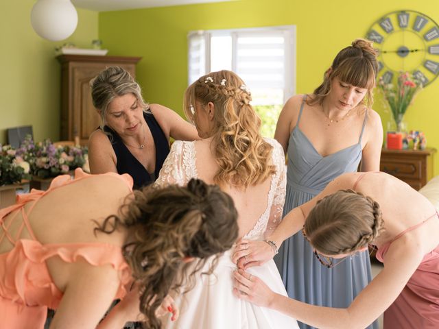 Le mariage de Adrien et Julie à Roche, Isère 1