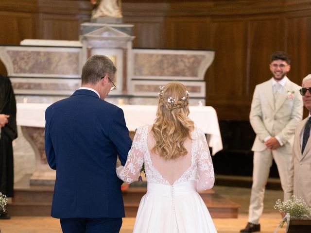 Le mariage de Adrien et Julie à Roche, Isère 13