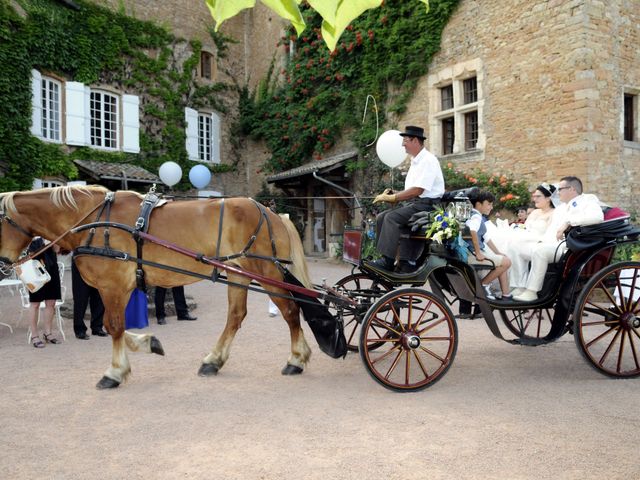 Le mariage de Luc et Emilie à Mâcon, Saône et Loire 28