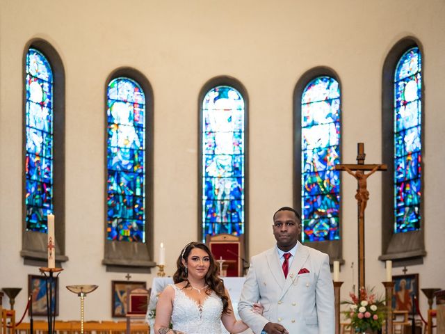 Le mariage de Melinda et Maverick à Paris, Paris 10