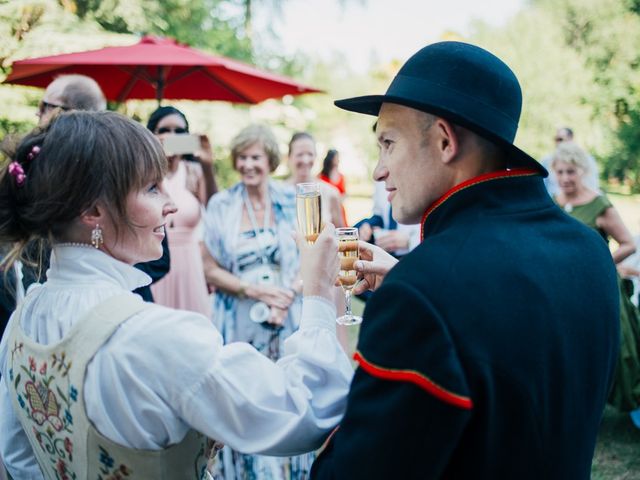 Le mariage de Benjamin et Aslaug à Montesquiou, Gers 16