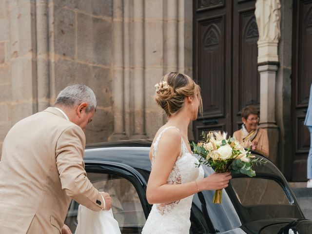 Le mariage de Alexis et Laura à Riotord, Haute-Loire 53