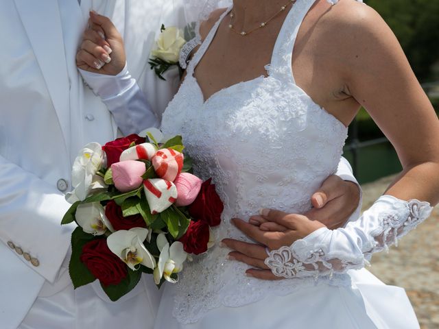 Le mariage de Agnès et Bertrand  à Entraigues-sur-la-Sorgue, Vaucluse 12