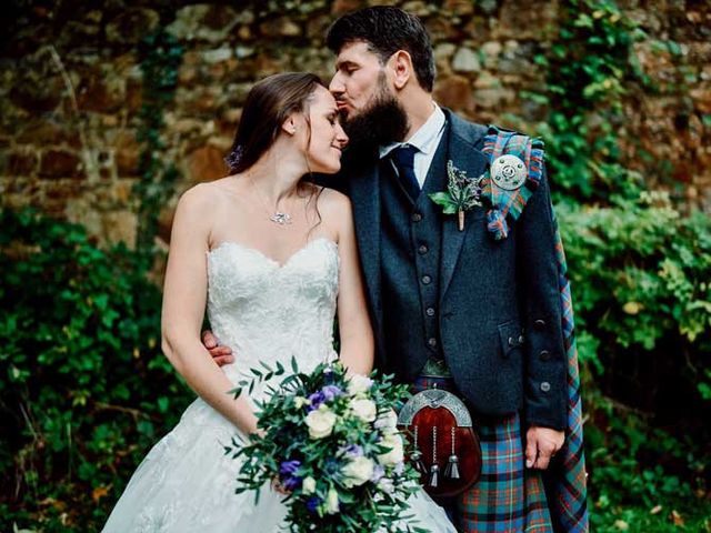 Le mariage de Anthony et Laura à Plouha, Côtes d&apos;Armor 16