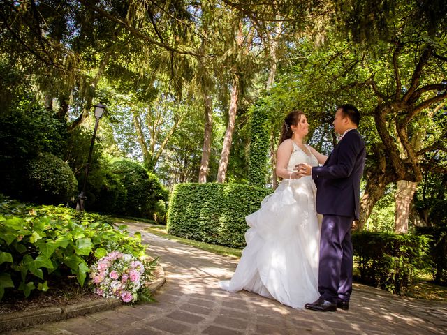 Le mariage de Tony et Alexandra à Droue-sur-Drouette, Eure-et-Loir 56