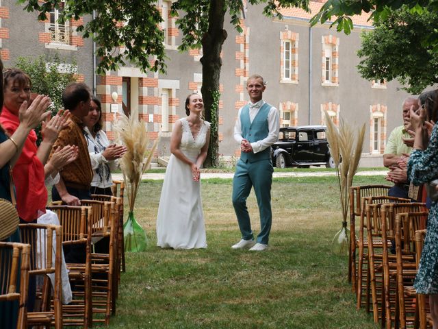 Le mariage de Bastien et Élisa à Montaigu, Vendée 52