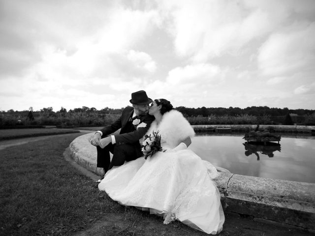 Le mariage de Julien et Edwige à La Villeneuve-en-Chevrie, Yvelines 28