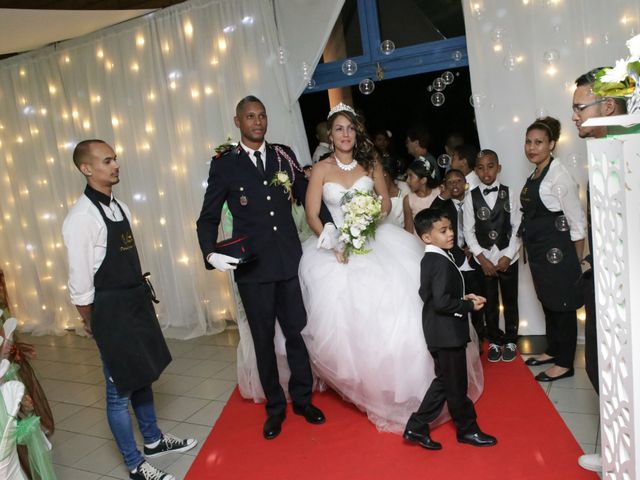 Le mariage de Vincent et Clara à Saint-Denis, La Réunion 22