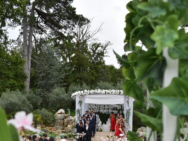 Le mariage de Loic et Karen à Le Coudray-Montceaux, Essonne 33