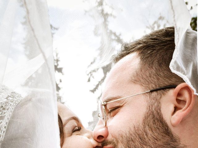 Le mariage de Loic et Karen à Le Coudray-Montceaux, Essonne 42