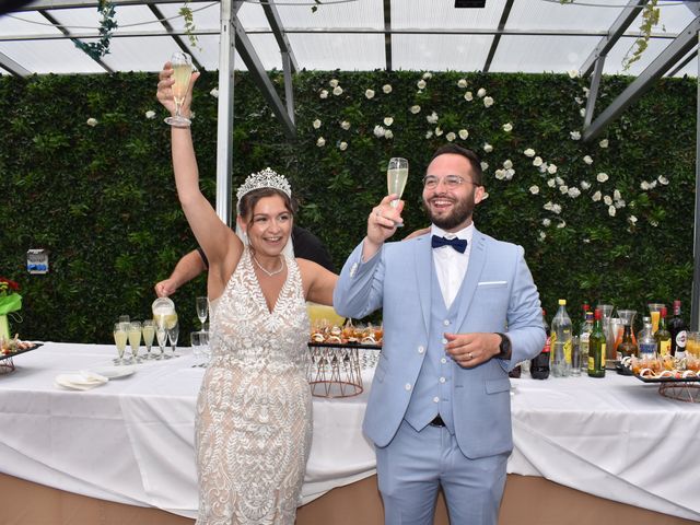 Le mariage de Loic et Karen à Le Coudray-Montceaux, Essonne 47