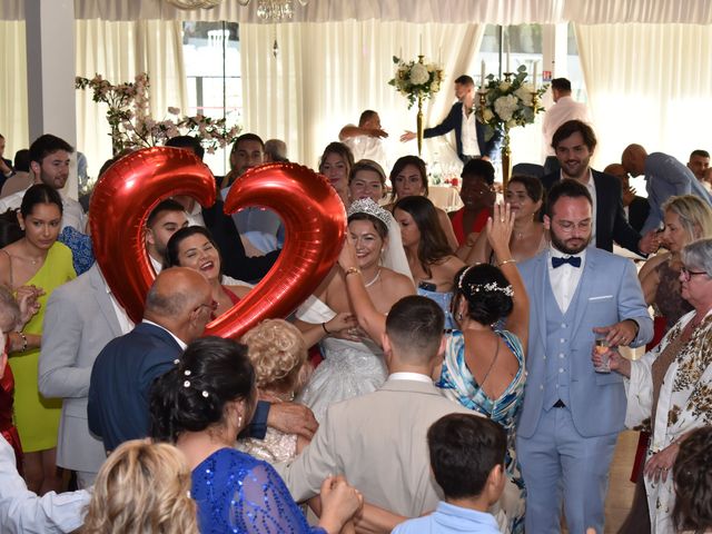 Le mariage de Loic et Karen à Le Coudray-Montceaux, Essonne 53