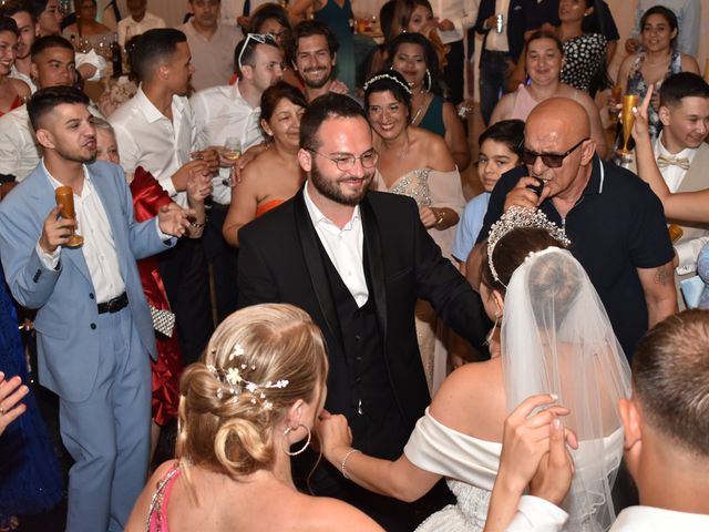 Le mariage de Loic et Karen à Le Coudray-Montceaux, Essonne 62