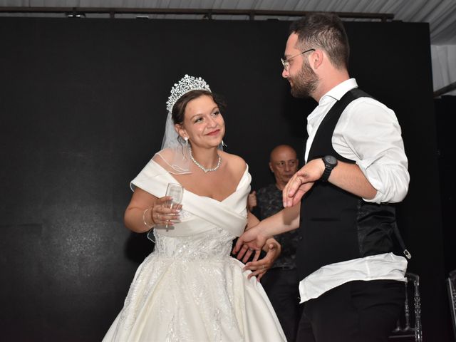 Le mariage de Loic et Karen à Le Coudray-Montceaux, Essonne 66