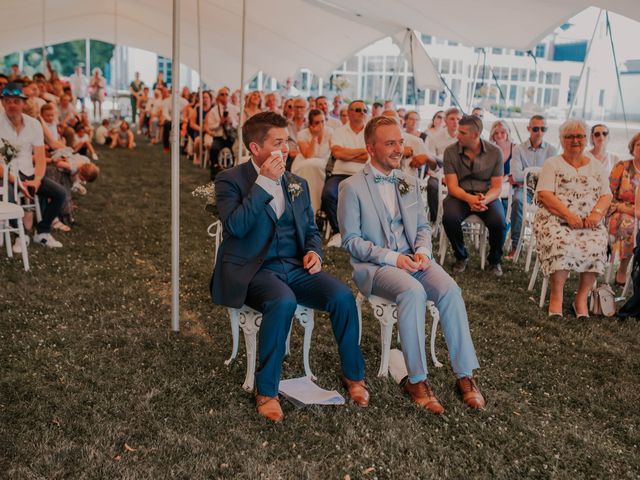 Le mariage de Aurélien et Antoine à Richebourg, Pas-de-Calais 44