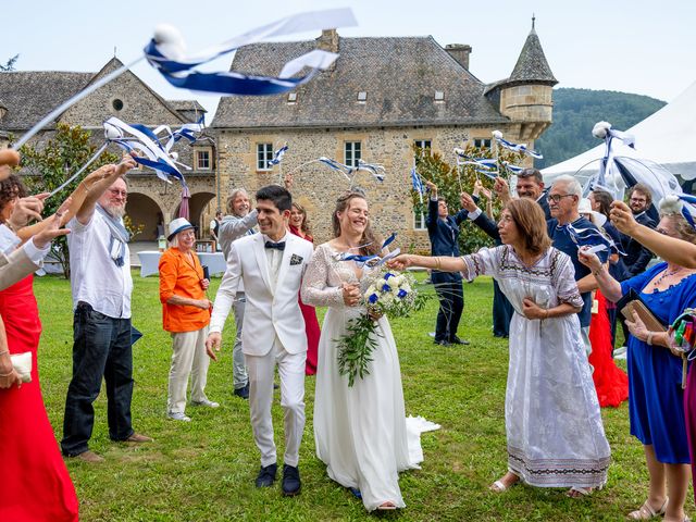 Le mariage de Ewan et Méline à Saint-Geniez-d'Olt, Aveyron 8