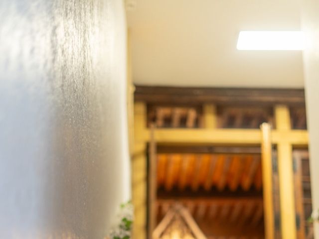 Le mariage de Anthony et Laetitia à Saint-Symphorien-sur-Coise, Rhône 15