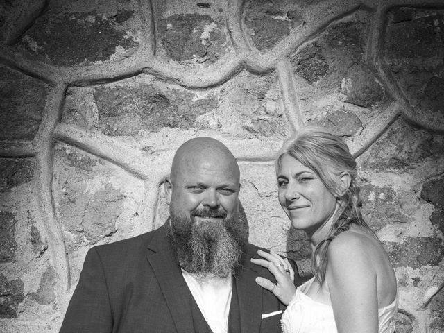 Le mariage de Anthony et Laetitia à Saint-Symphorien-sur-Coise, Rhône 25