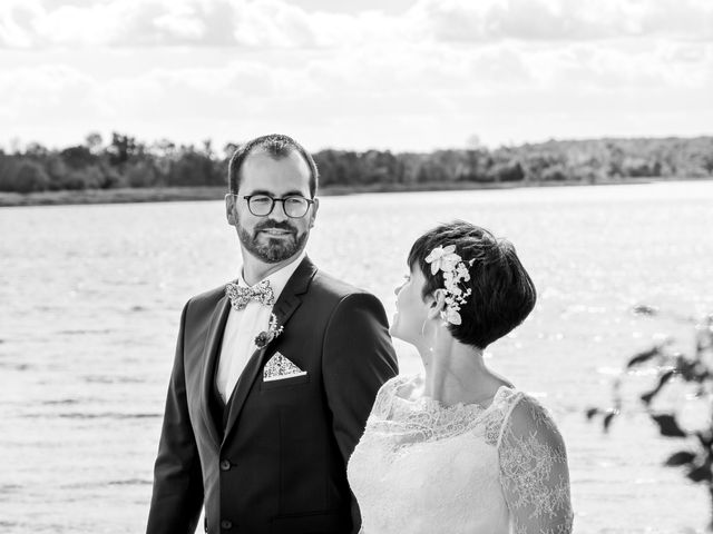 Le mariage de Mattieu et Laura à Doué-la-Fontaine, Maine et Loire 13