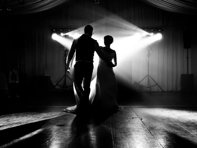 Le mariage de Mattieu et Laura à Doué-la-Fontaine, Maine et Loire 29