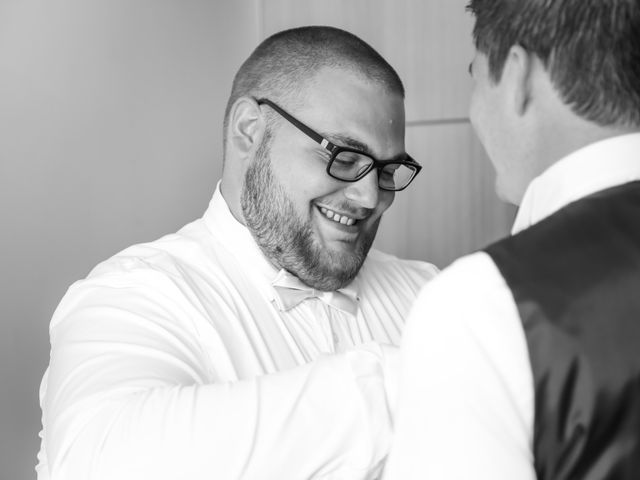 Le mariage de Jérémy et Élodie à La Chapelle-Réanville, Eure 12