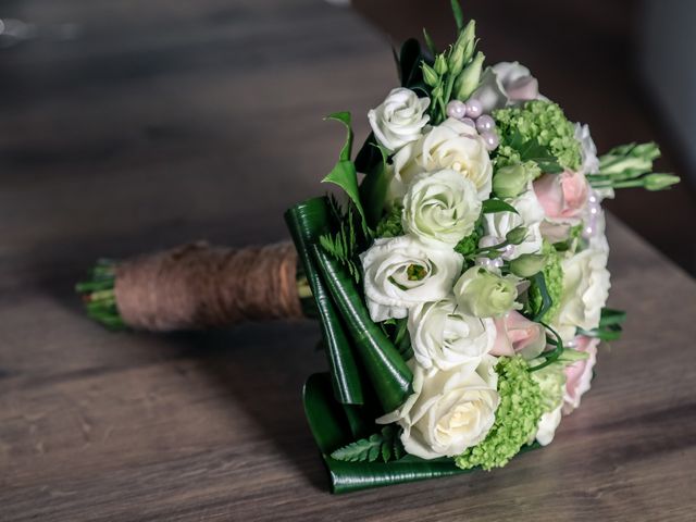 Le mariage de Jérémy et Élodie à La Chapelle-Réanville, Eure 18