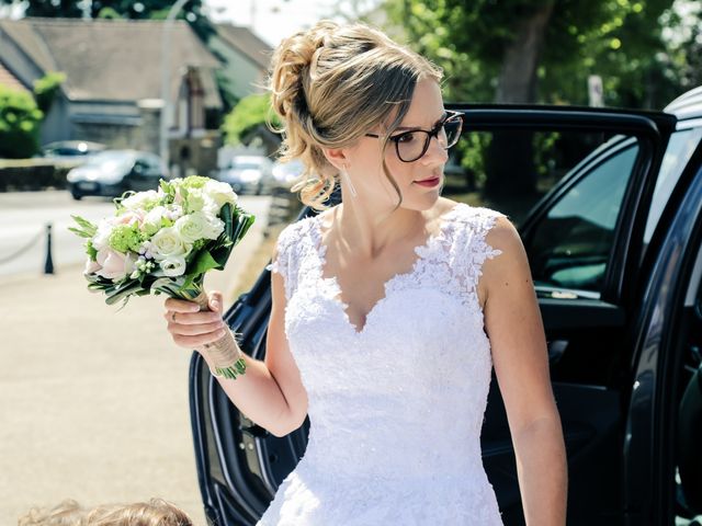 Le mariage de Jérémy et Élodie à La Chapelle-Réanville, Eure 58