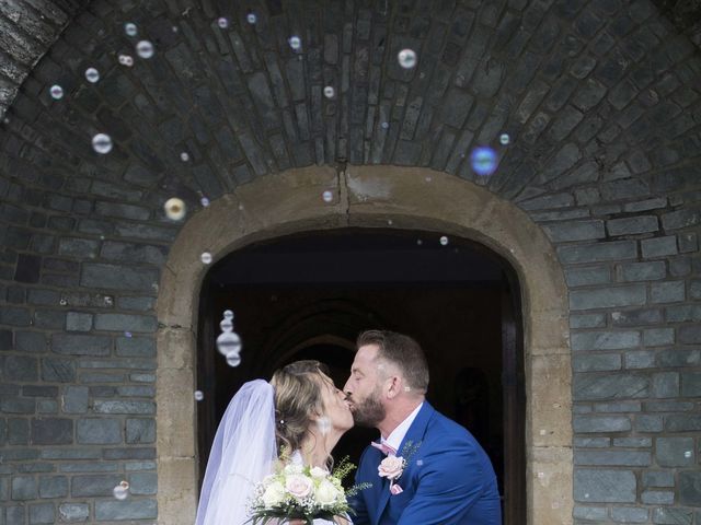 Le mariage de David et Martine à Octeville, Manche 1